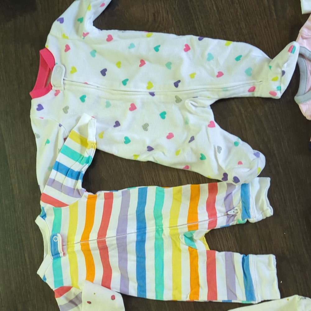 Carter's 0-3M Bundle - Picture 3 of 11
